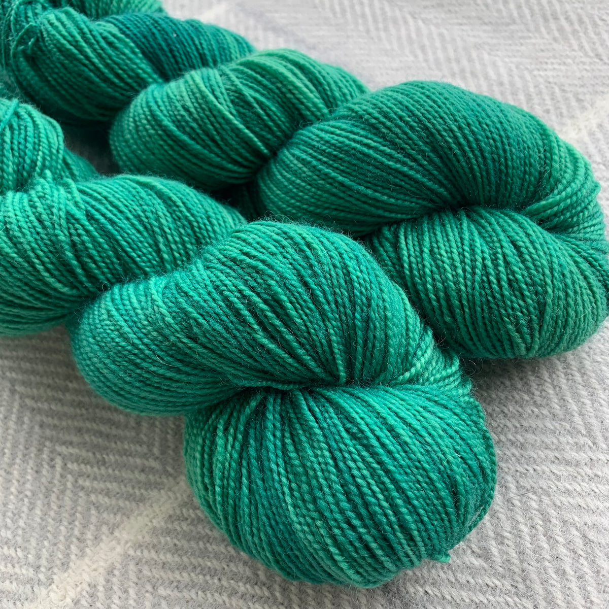 Oyster Yarns Highly Strung Refresh – The Purl Box